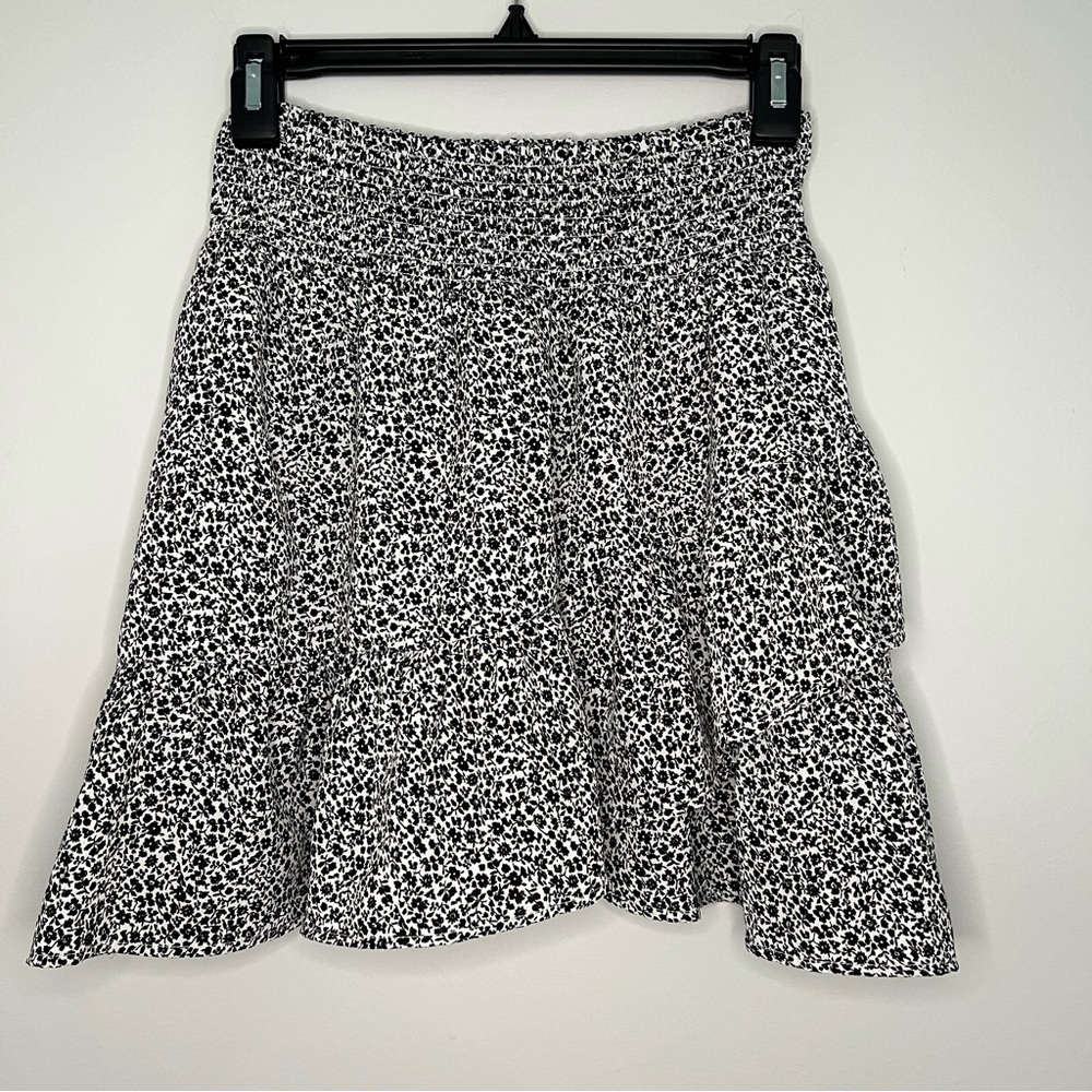 Altar’d State Mini Skirt – Size M. Black and white floral.